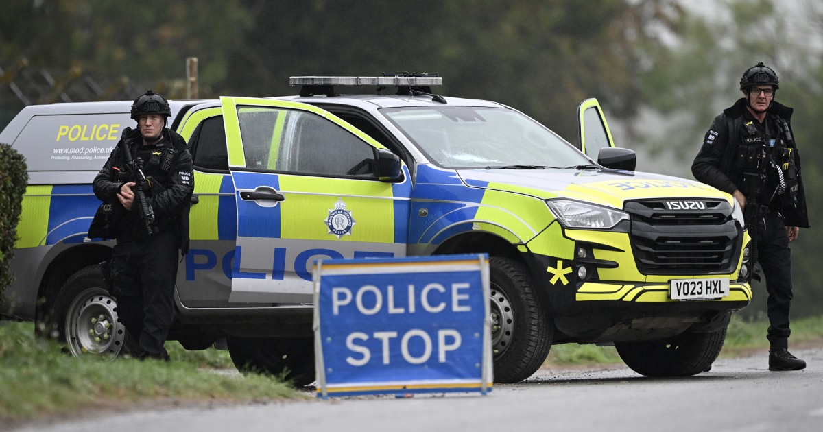 UK Police Arrest Five Men Near RAF Fairford After Security Operation