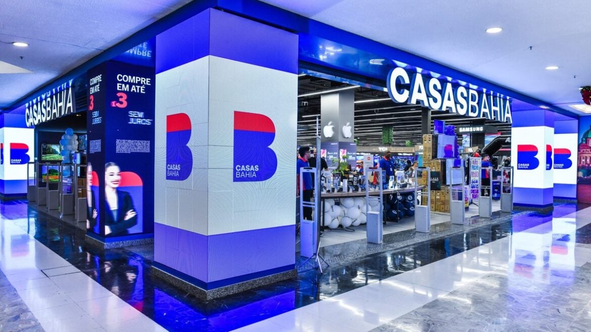 Casas Bahia Holds Massive Auctions With Hundreds of Discounted Item Lots