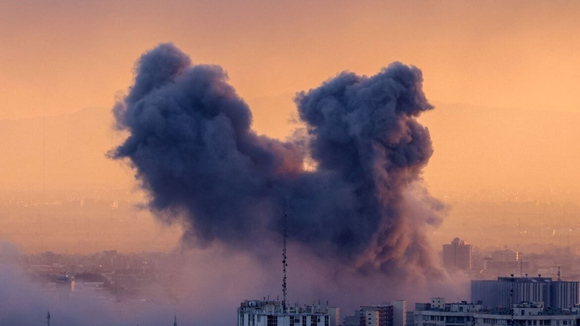 Iran Retaliates After US Strikes Kill Four at Wedding Party in Sirik
