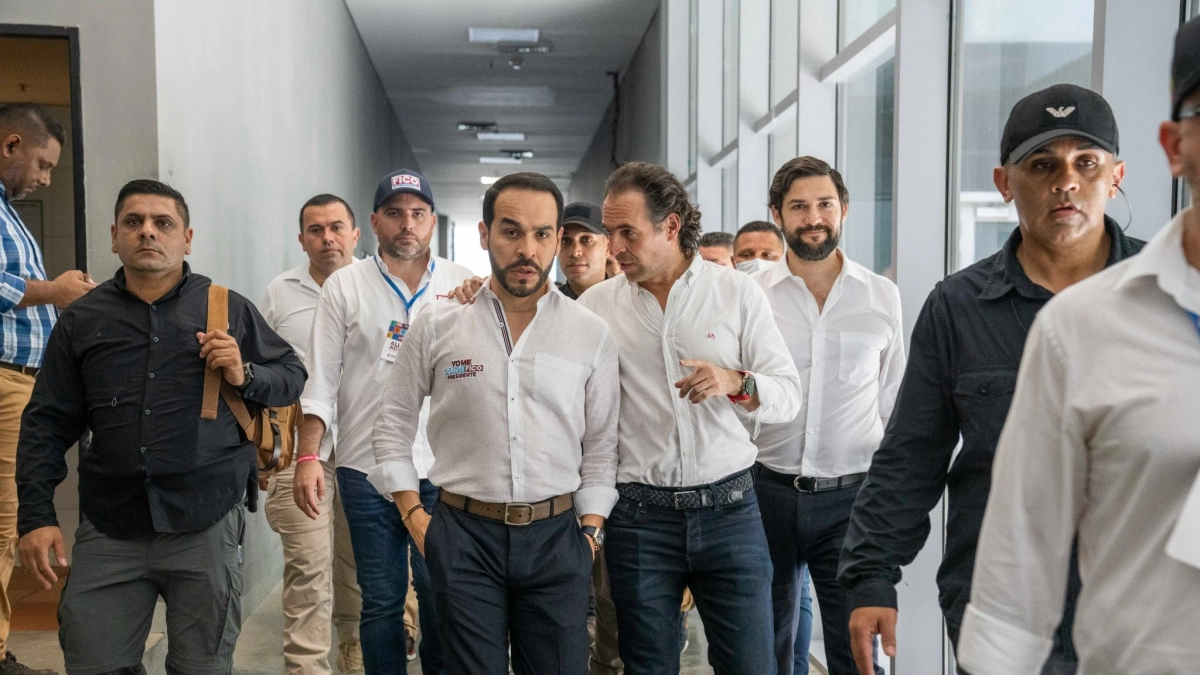 Federico Gutiérrez and Abelardo de la Espriella Address Afinia Financial Crisis