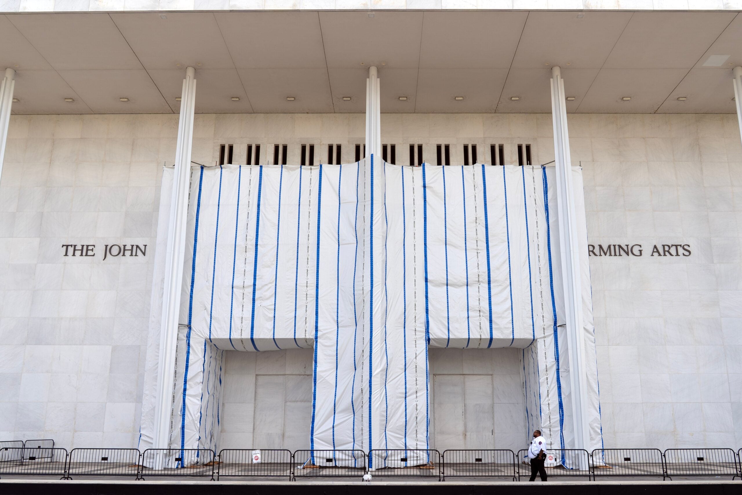 Kennedy Center to close for two years after court blocks Trump naming plan