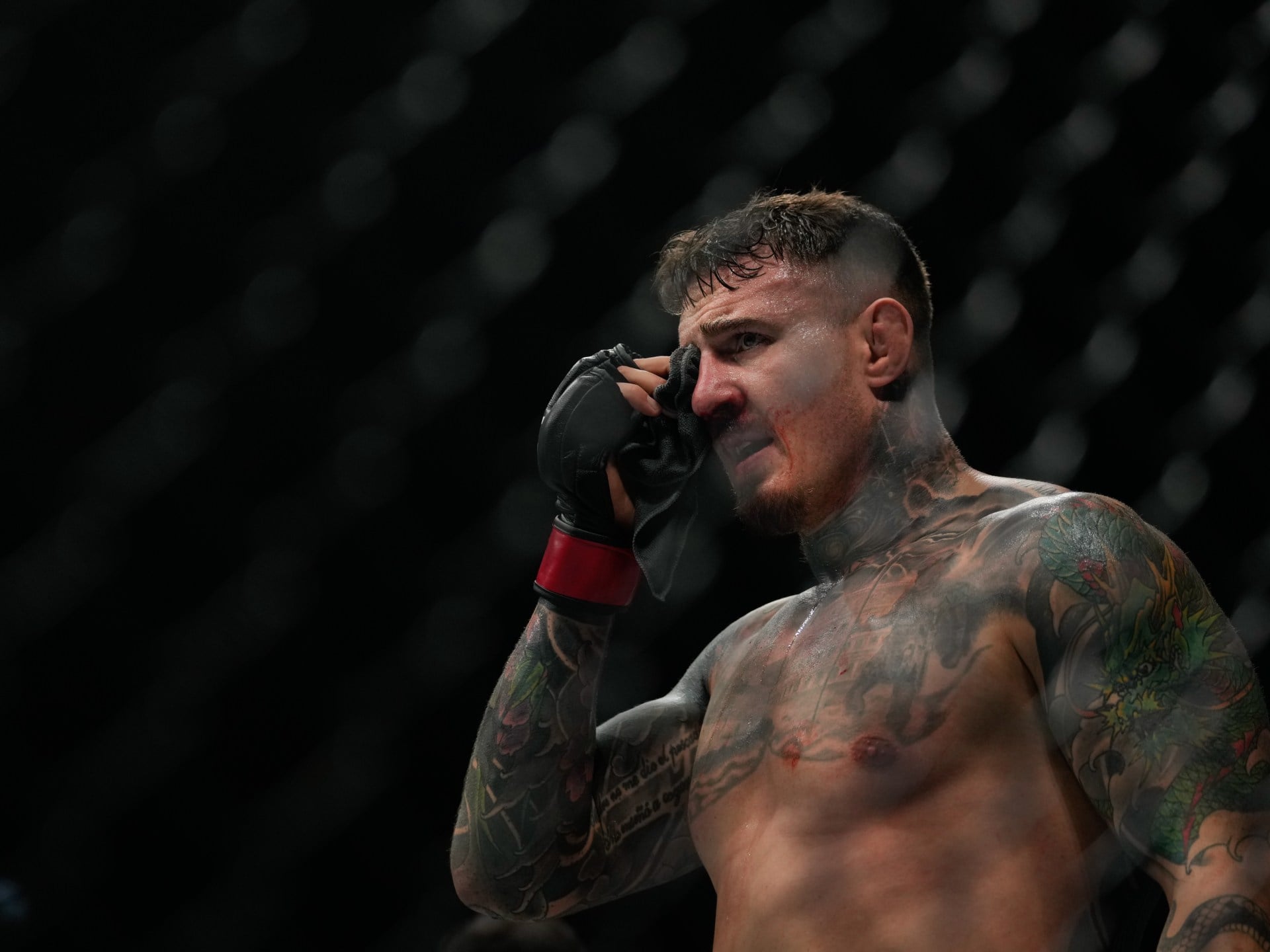 Tom Aspinall vacates UFC heavyweight title due to eye injury