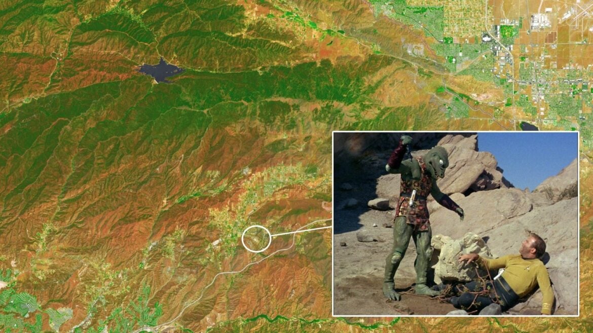 Captain Kirk and the Gorn face off in the corner of the screen pointing to the filming location on a satellite image below