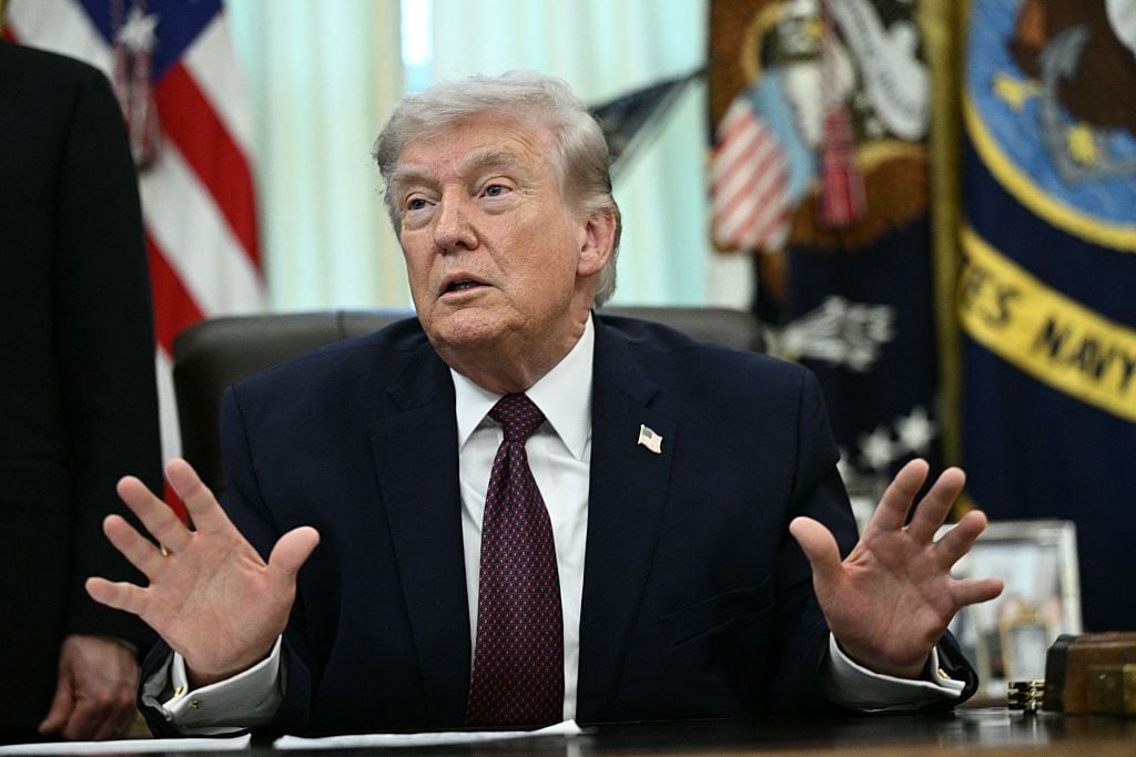 Iran War Live Updates: Trump Shrugs Off Iran Uranium Stockpile Ahead of Primetime Speech - Newsweek featured image