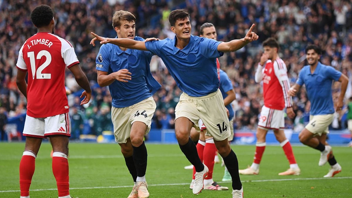 Brighton beat Arsenal 3-0 as Man City top Premier League without playing