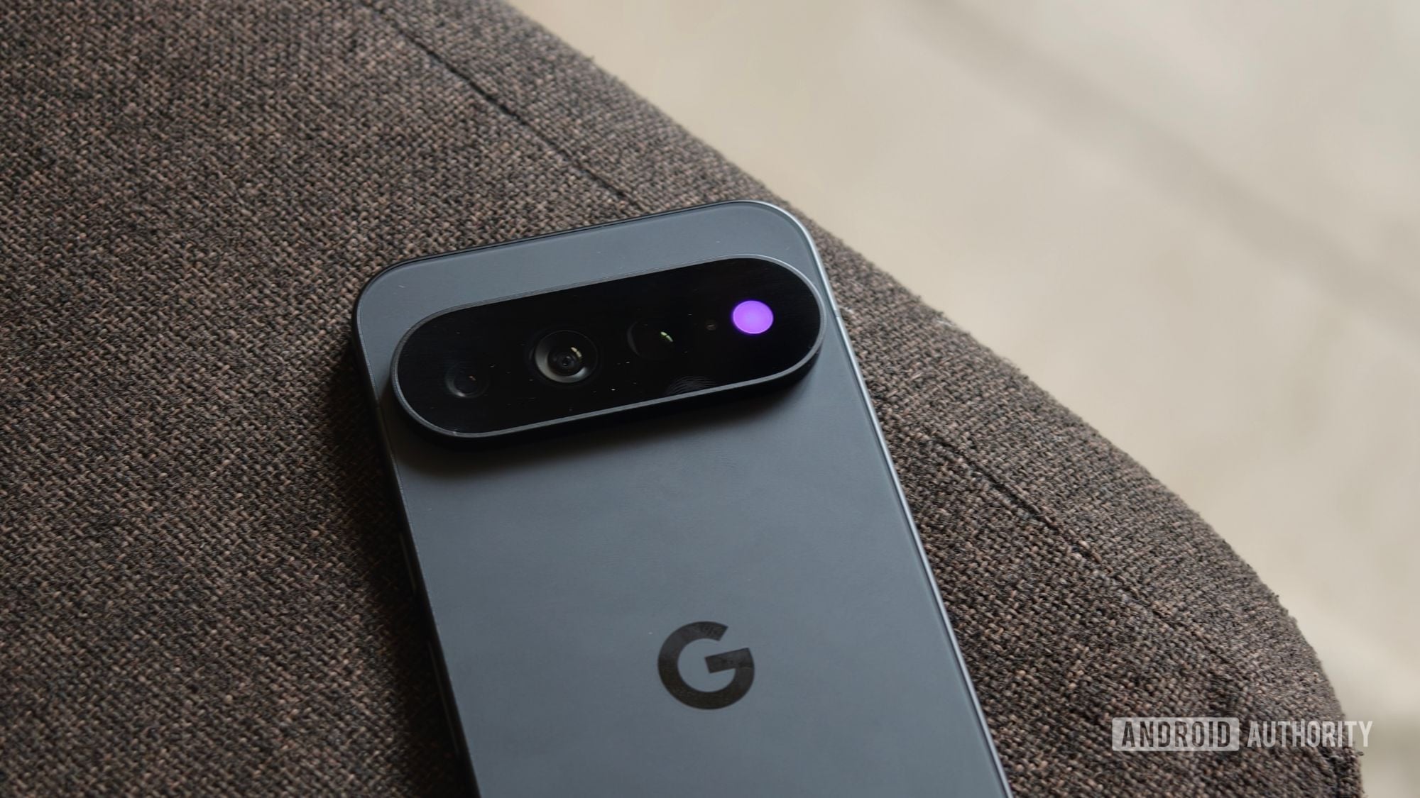 Android 17 QPR2 Beta Brings Messaging Support to Pixel 11 Pro HiLight