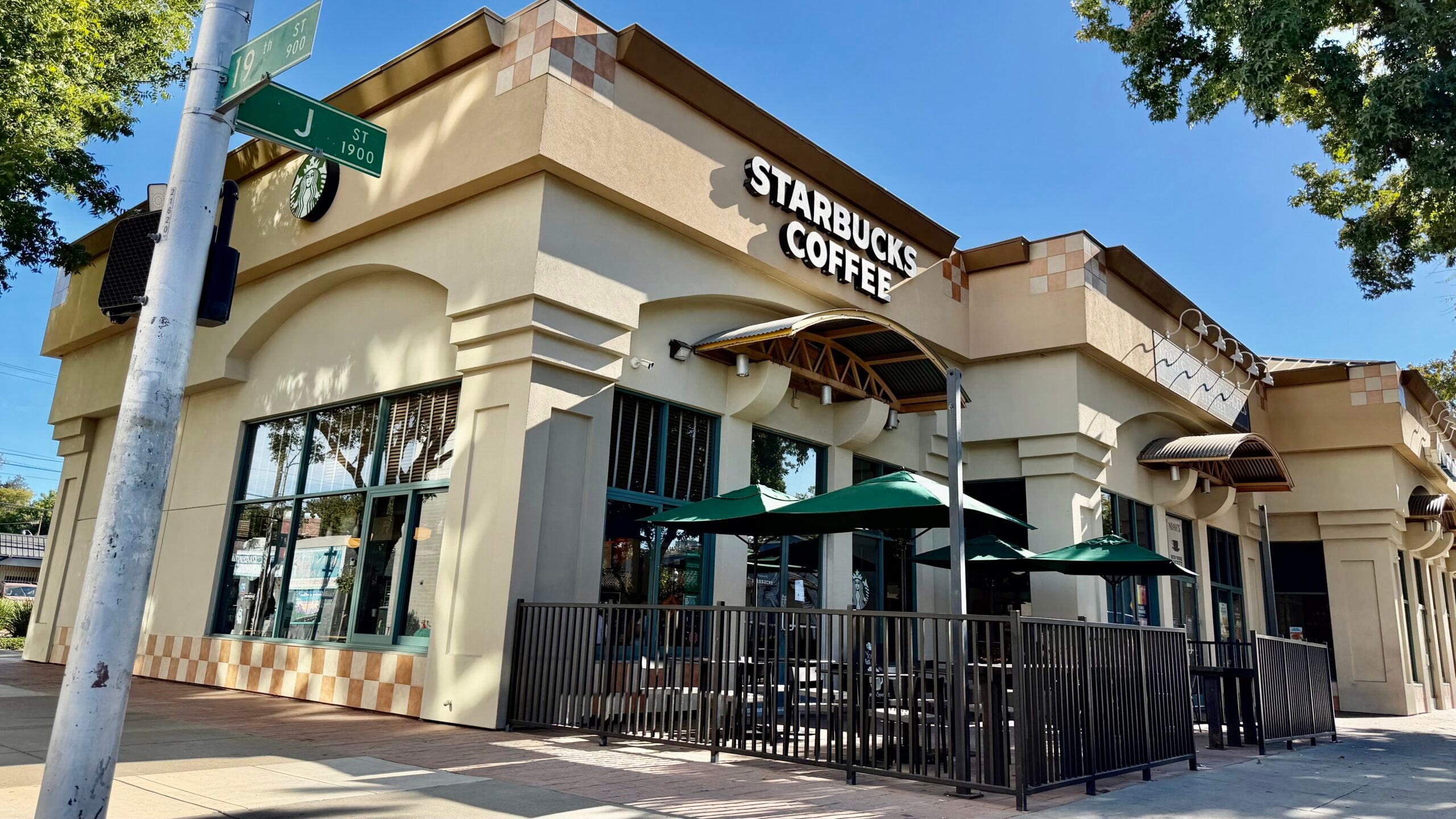 Starbucks to Close 250 North American Cafes Including Six in Sacramento Area