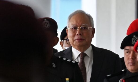 Najib Razak and son granted stay of bankruptcy in RM1.7b tax dispute
