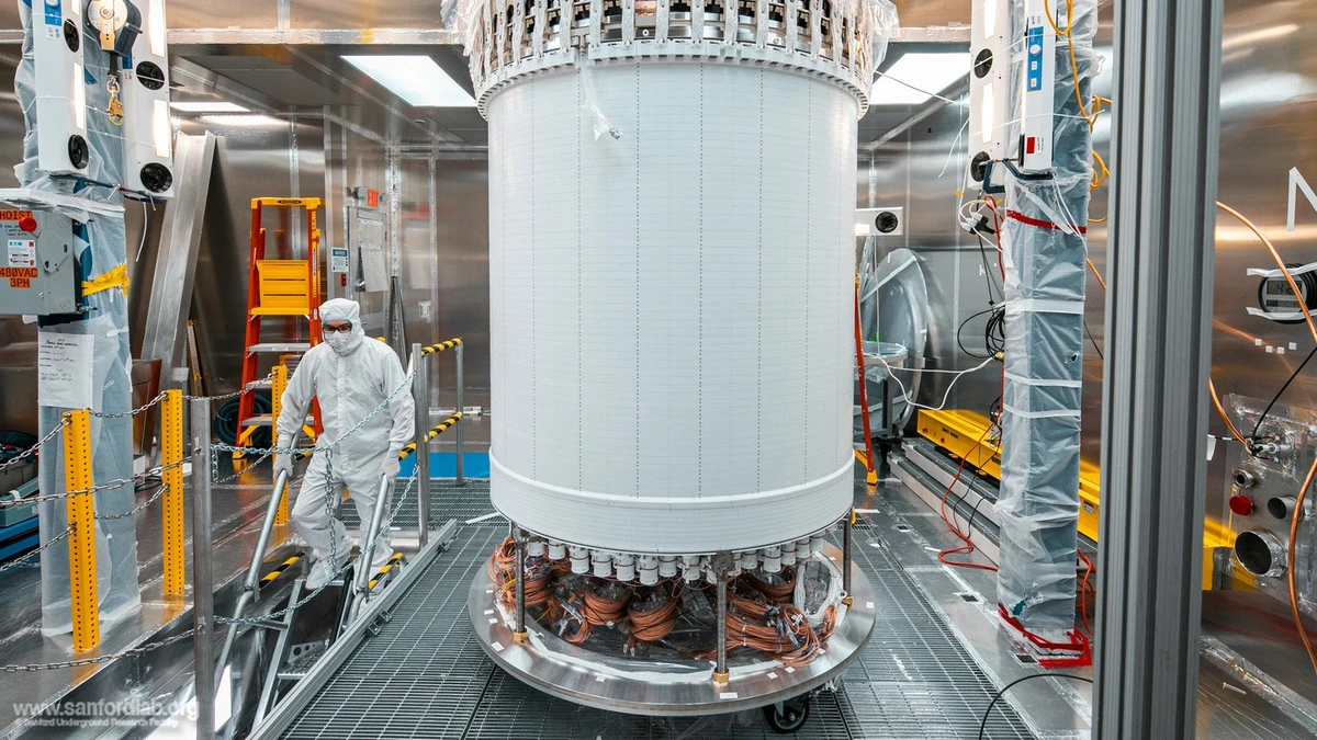 Ein Physik-Experiment in den USA hat ein rätselhaftes Signal aufgefangen. Es könnte ein erster Hinweis auf die lange