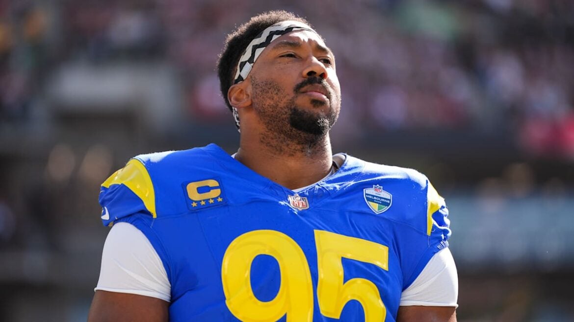 Myles Garrett_TN