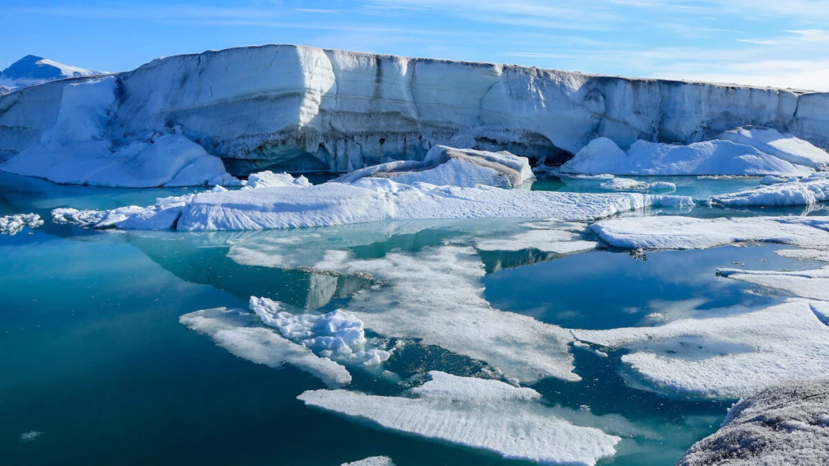 Canada Loses Last Epishelf Lake After Arctic Ice Shelf Collapse