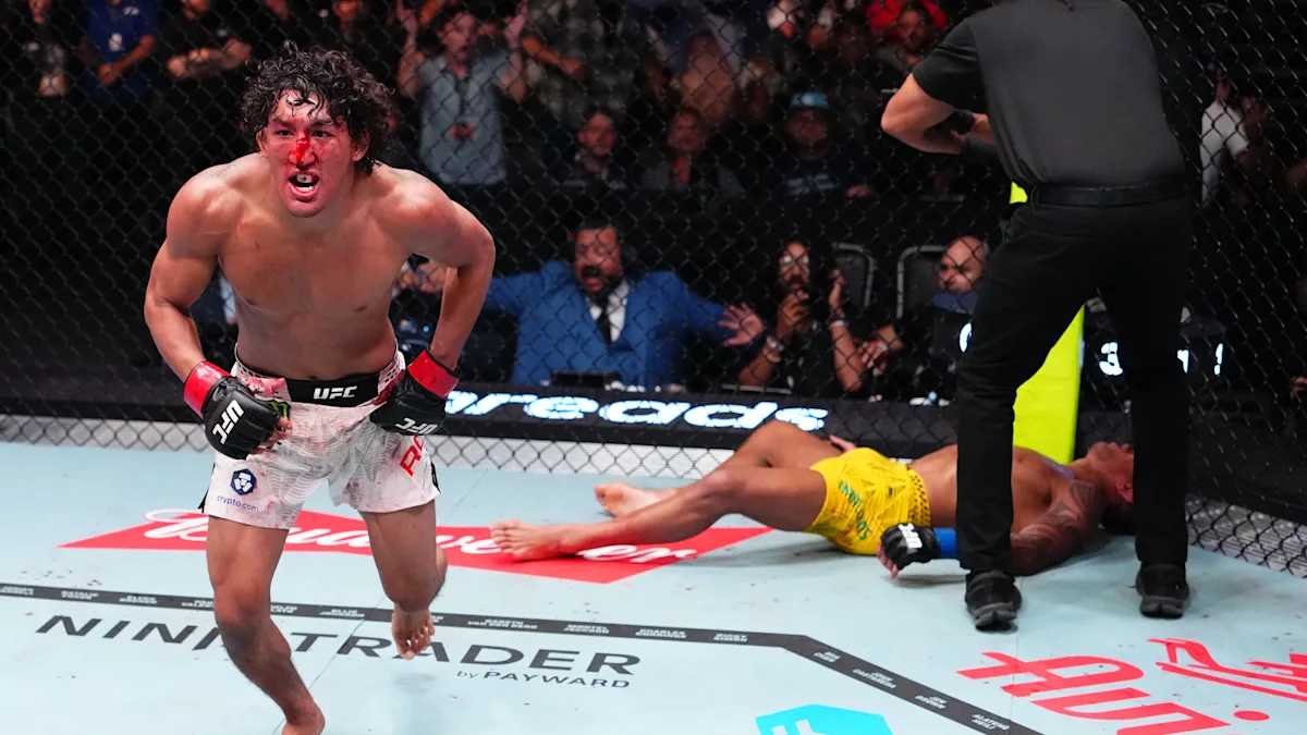 Raoni Barcelos Stretchered Out After 5th-Round KO by Raul Rosas Jr
