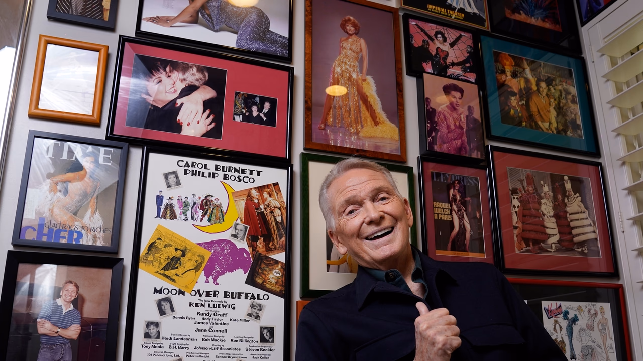 Bob Mackie, Legendary Designer for Cher and Carol Burnett, Dies at 87