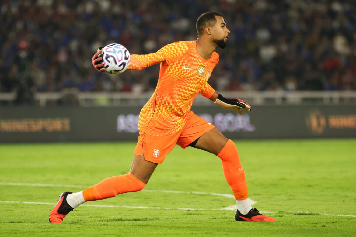 Chelsea Accept Spurs Offers for Mudryk and Adarabioyo, Sanchez to Como