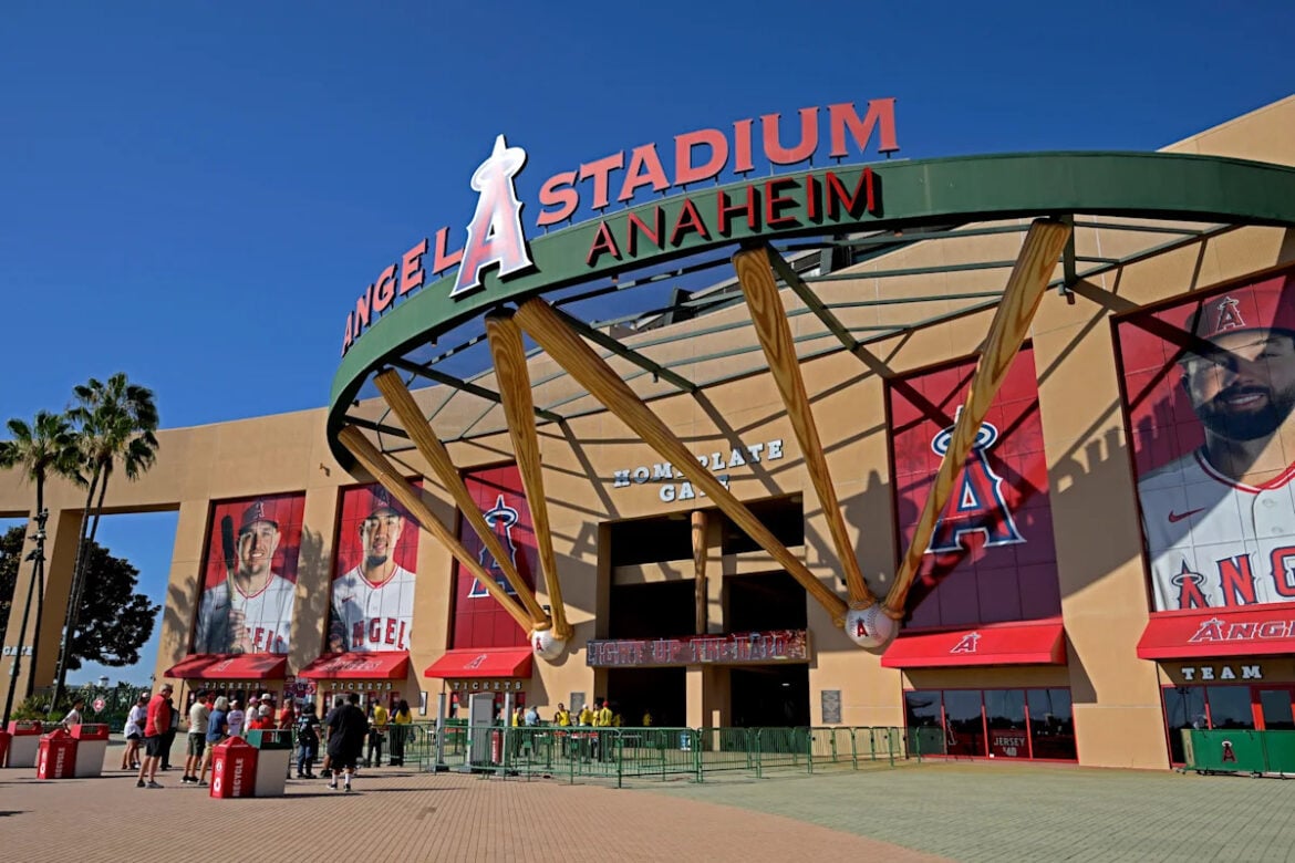 Stan Kroenke Agrees to Buy MLB Los Angeles Angels for Record $4 Billion
