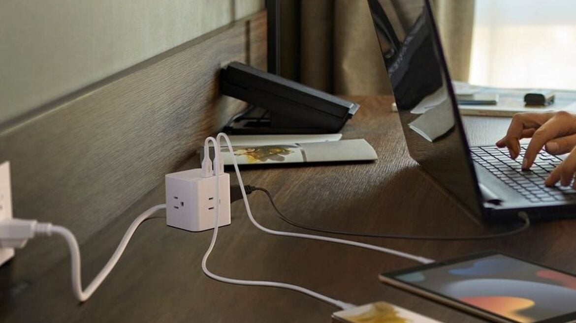 Belkin’s Compact Power Boost: 5 Mini Gadgets for Travel