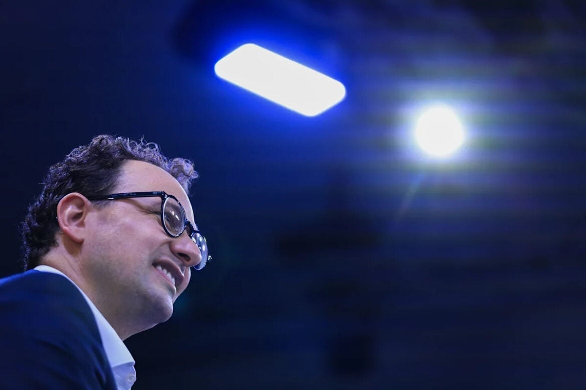 Anthropic CEO Dario Amodei Urges Slowing AI Development Amid Safety Fears