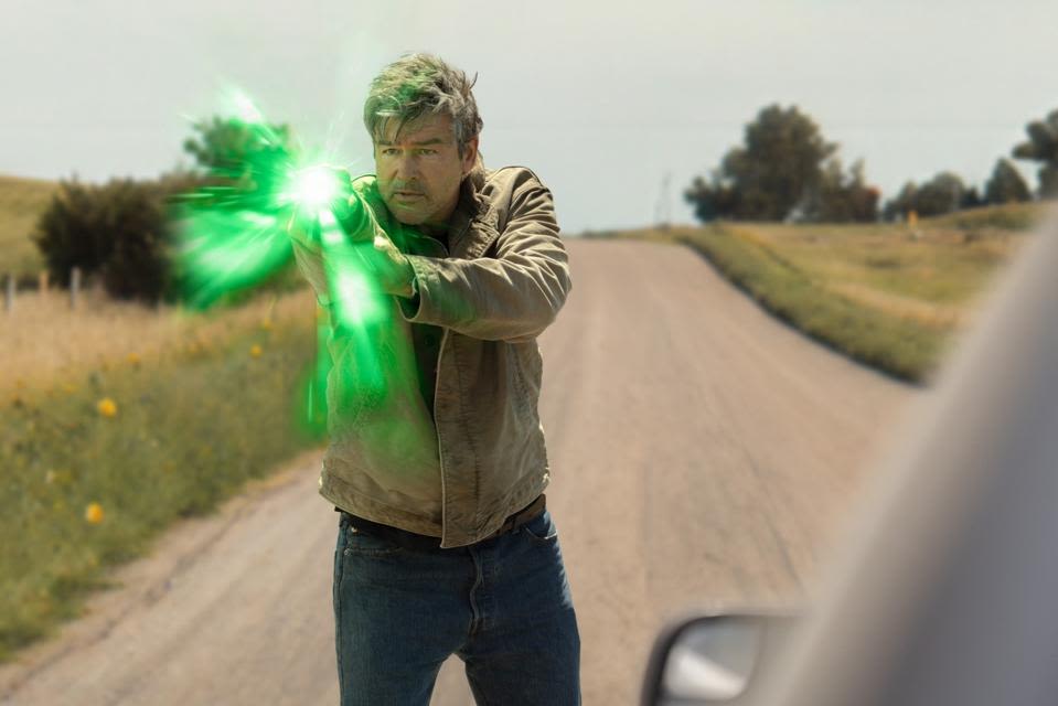James Gunn Teases Hal Jordan May Be Alive in DC's Lanterns Series