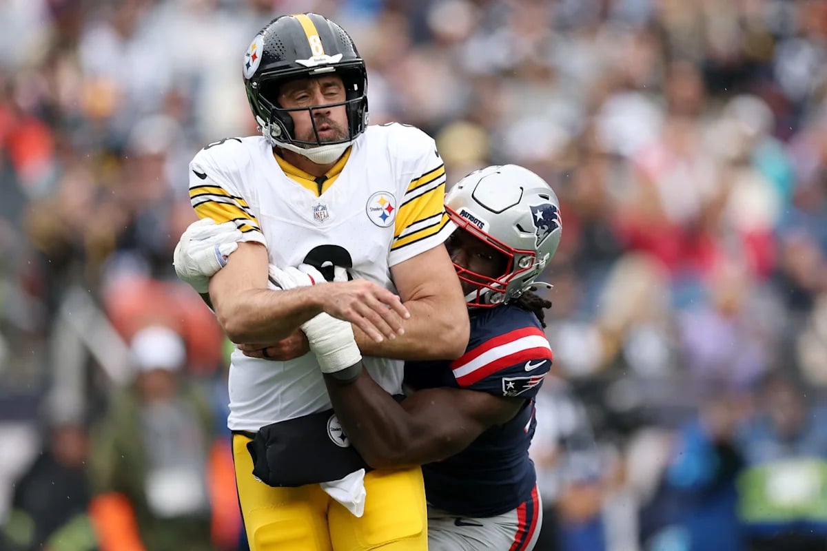 Aaron Rodgers Blames Himself for Steelers' Loss to Patriots