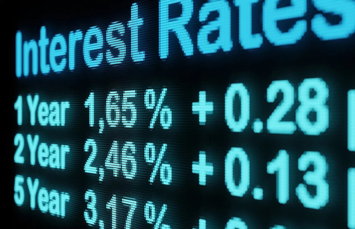 US Treasury Yields Hit Multi-Year Highs, Sparking Wall Street Volatility