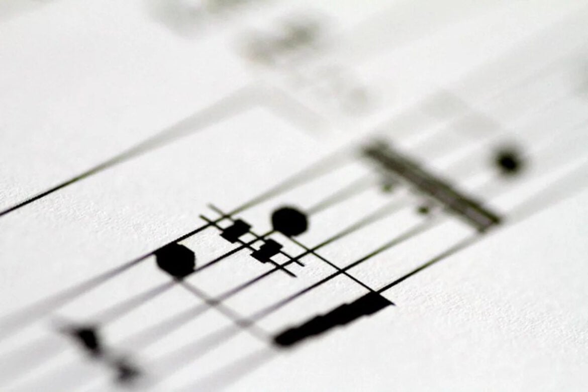 Suno Unveils AI Music Models in Partnership with Warner Music, BMG