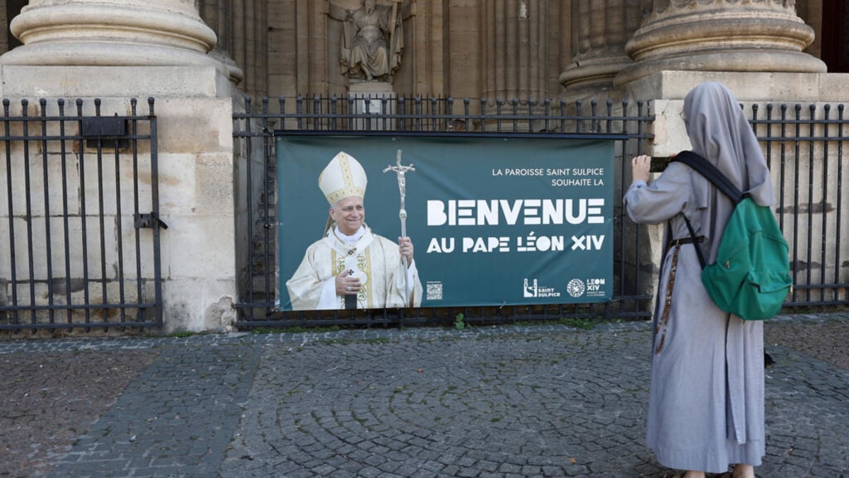 Pope Leo XIV Urges Missionary Conversion of French Clergy During Visit