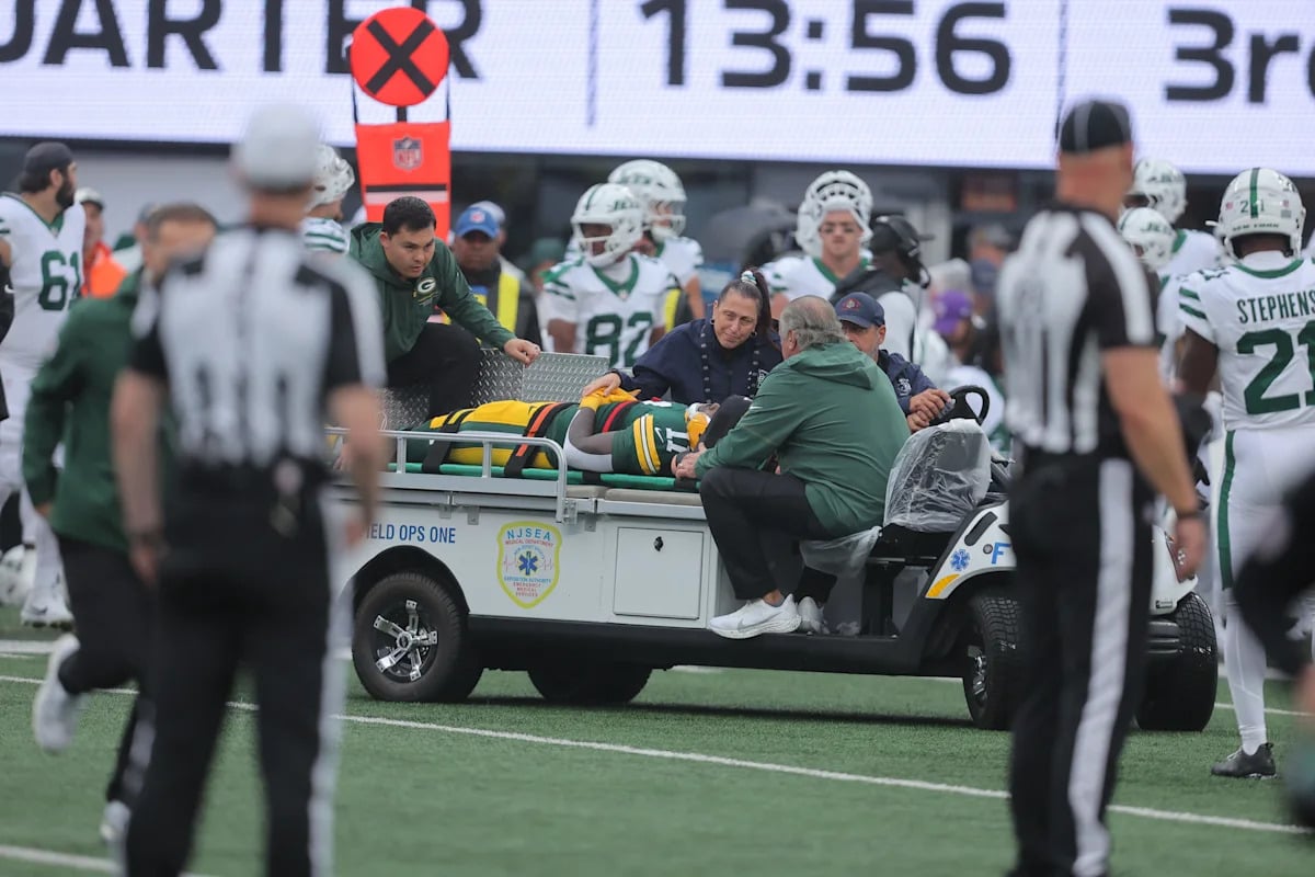 Packers' Jayden Reed and Zach Bako-Bewele Carted Off With Injuries vs. Jets