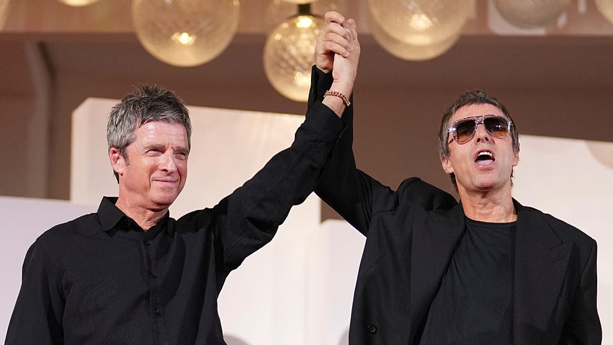 Oasis Announces 38-Date Global Reunion Tour for 2027