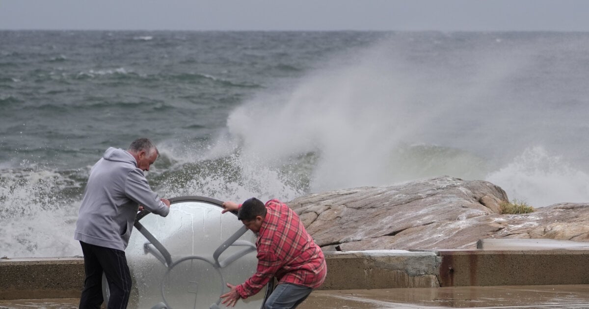 New York, New Jersey declare states of emergency amid Nor'easter