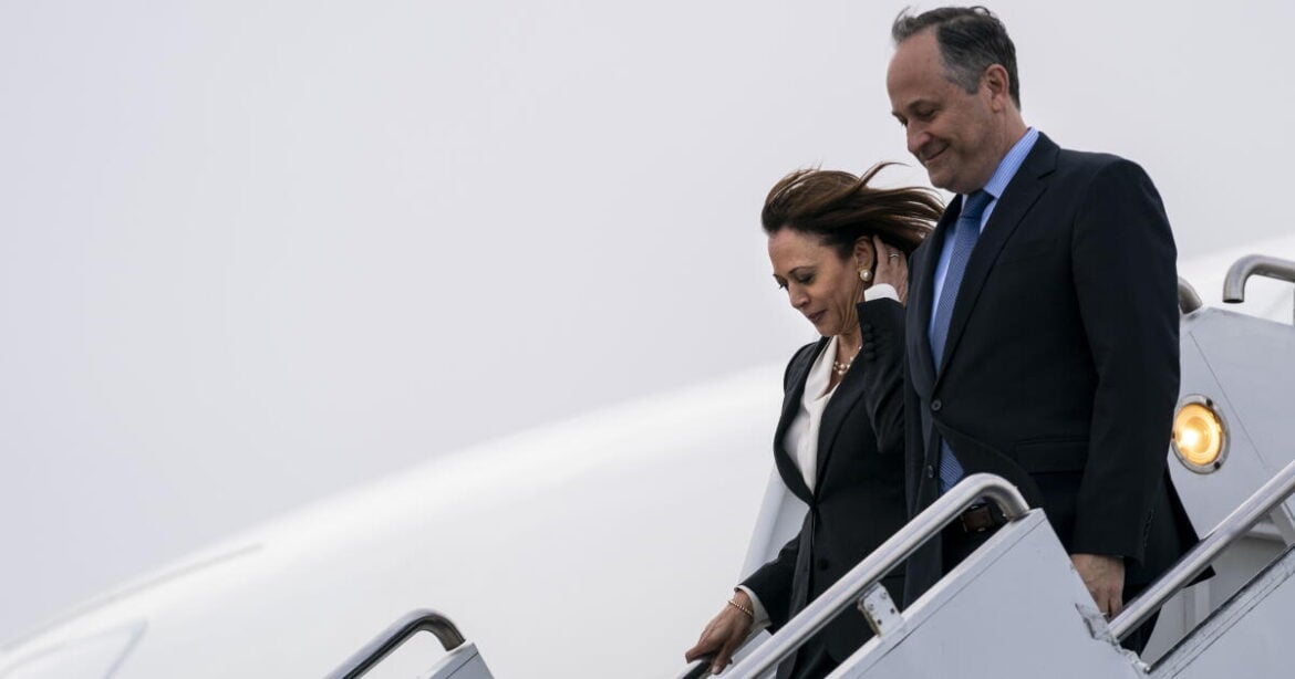 LOS ANGELES, LOS ANGELES - APRIL 18: Vice President Kamala Harris and Second Gentleman Doug Emhoff disembark from Air Force