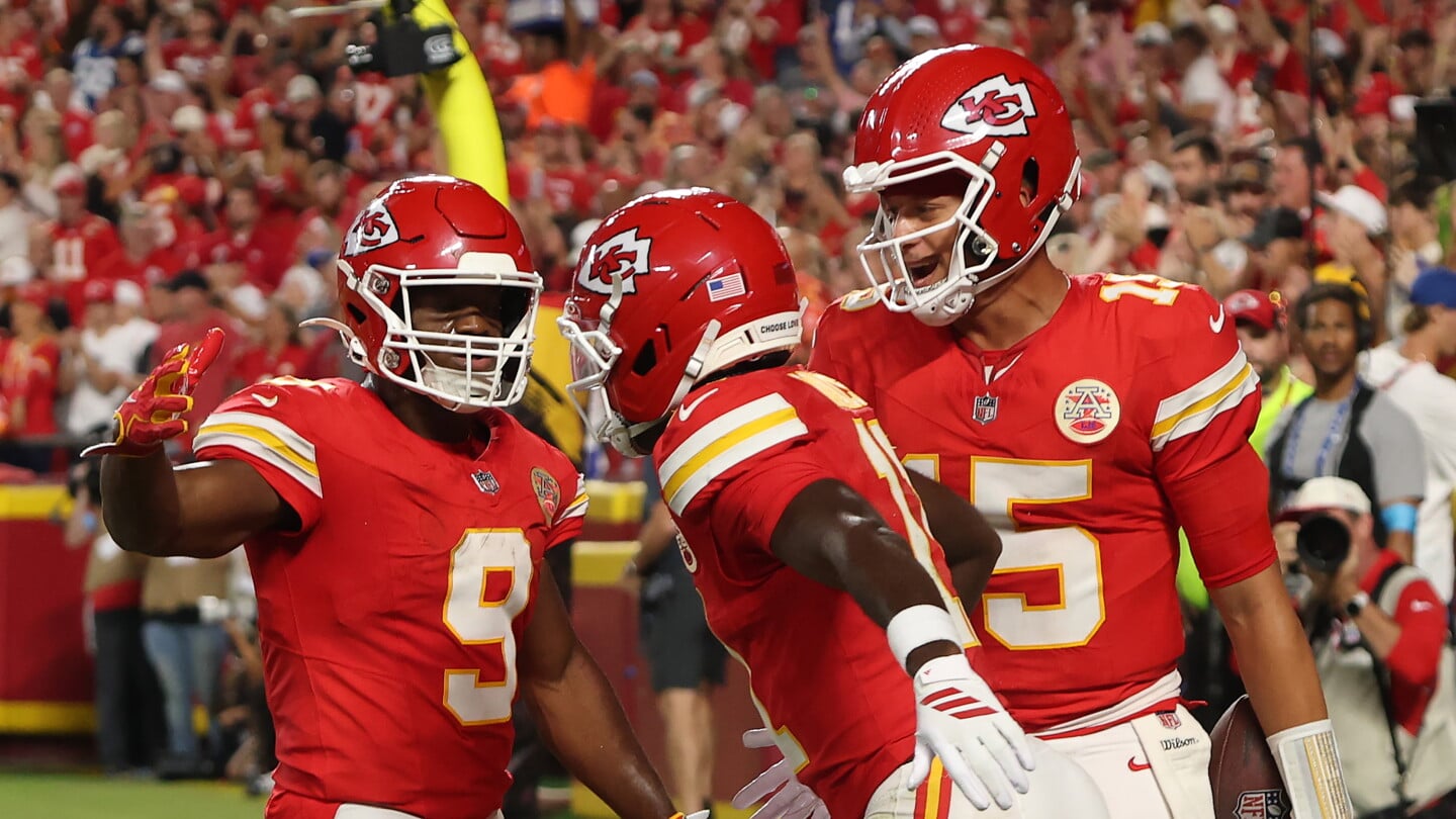 Indianapolis Colts v Kansas City Chiefs