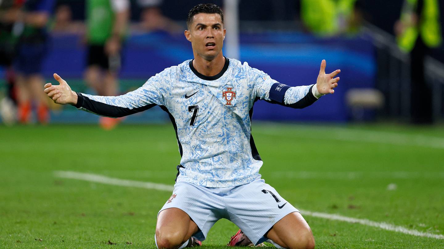 Cristiano Ronaldo Leaves Portugal Camp After Feud With Jorge Jesus