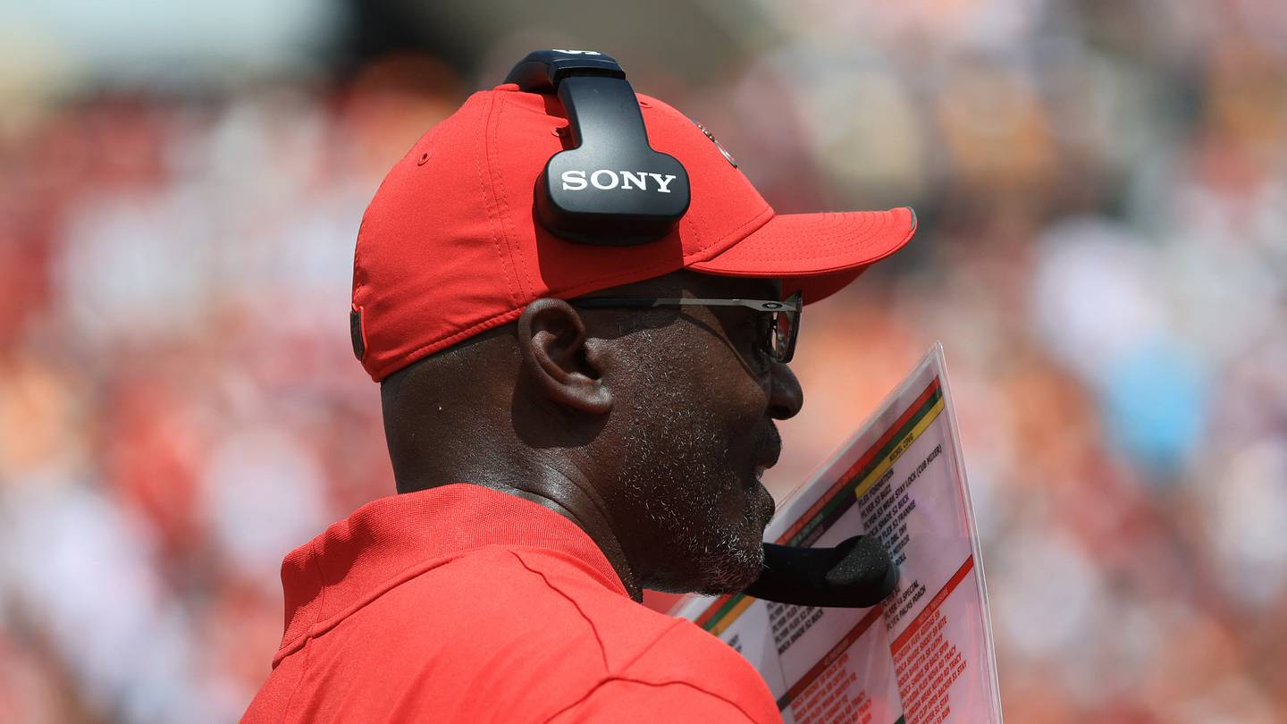 Steelers Face Buccaneers In Week 6 Clash At Tampa Bay