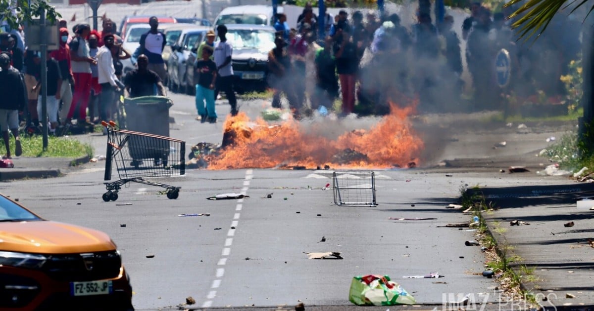 Student Protests Disrupt 22 Schools Across La Réunion