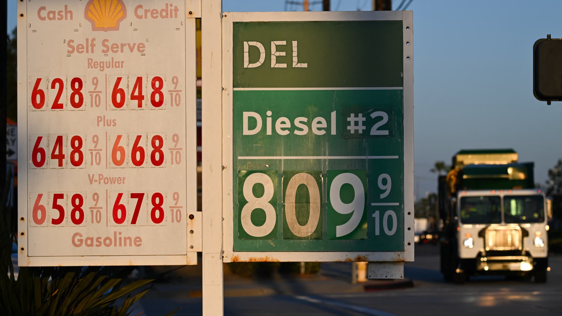 Small Trucking Fleets File for Bankruptcy as Diesel Prices Surge