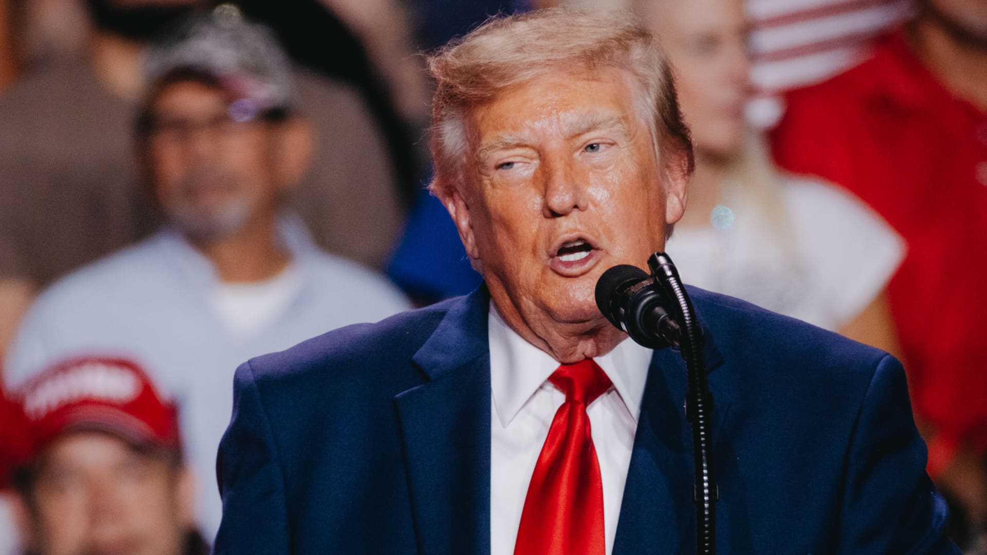 No Military Strikes on Iran Before Midterms, Trump Announces