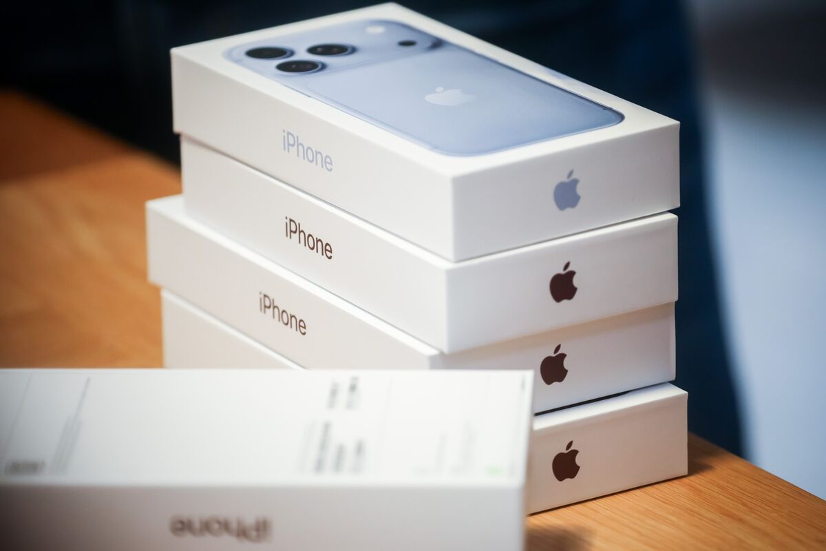Apple Confirms AT&T iPhone 18 Pro Max Problems. You Might Need a New Phone