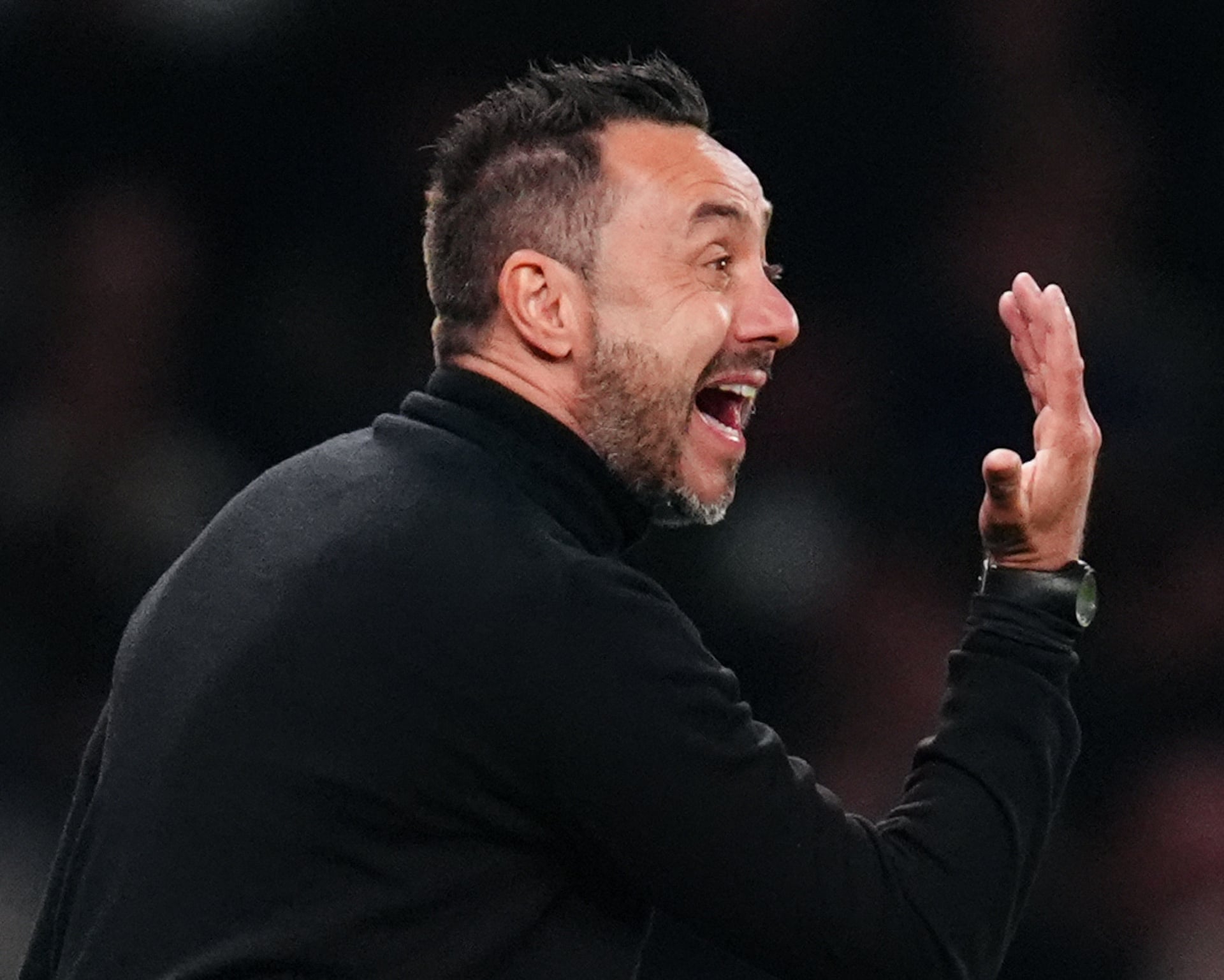 Chelsea Host Tottenham Amid Injury Crises