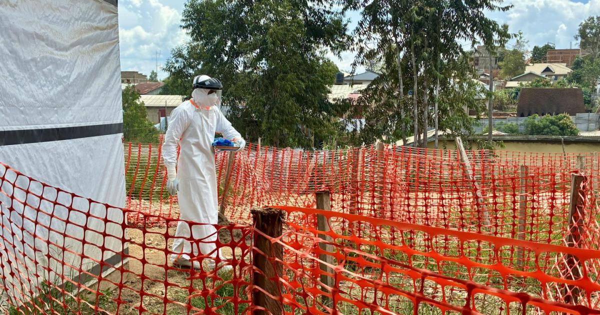 Scaling up to stay ahead of the Ebola outbreak