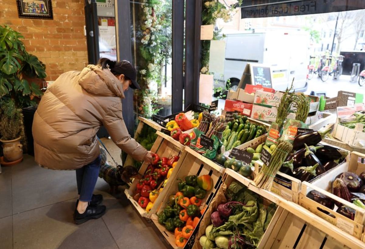 UK Household Inflation Expectations Fall to 4.2% in Citi/YouGov Poll