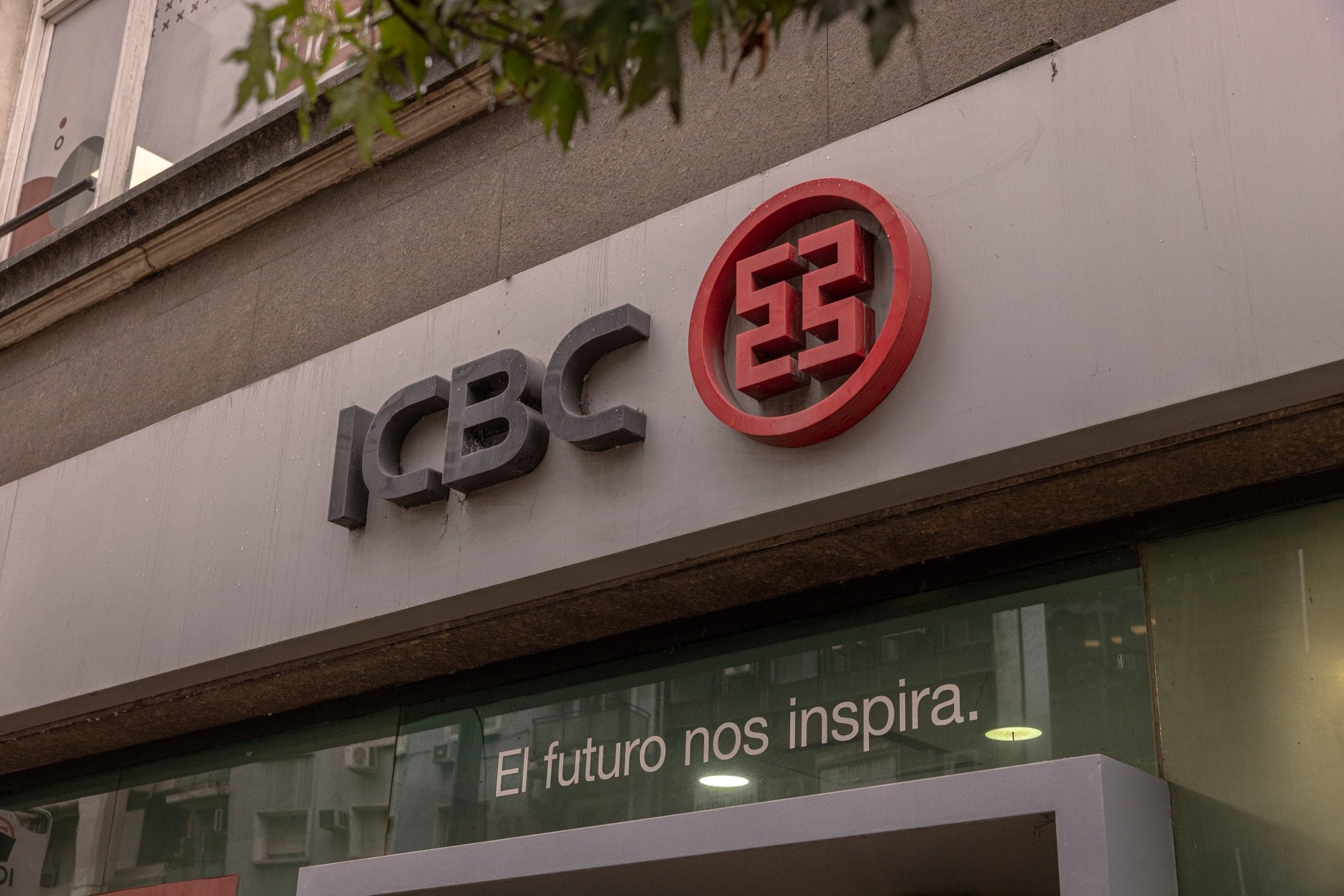 QatarEnergy Secures $3 Billion Loan From Four Chinese Banks