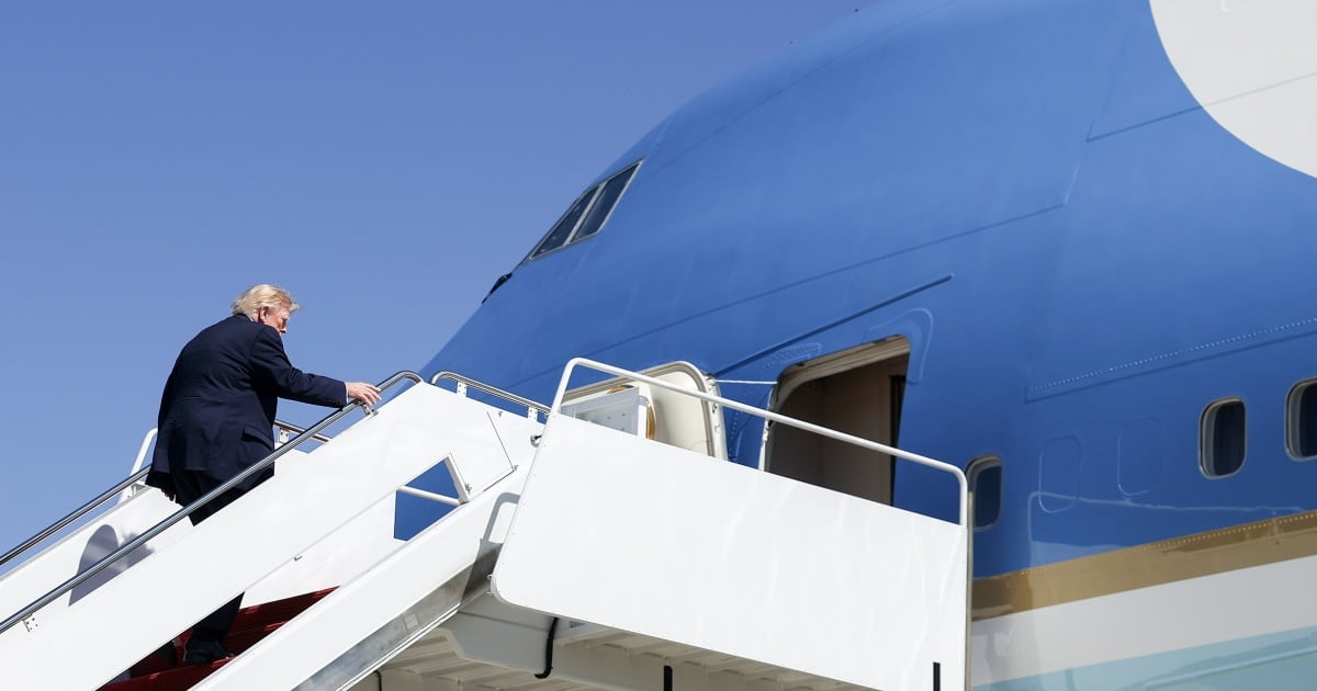 Trump Launches Midterm Blitz in Red States Facing Tough Races