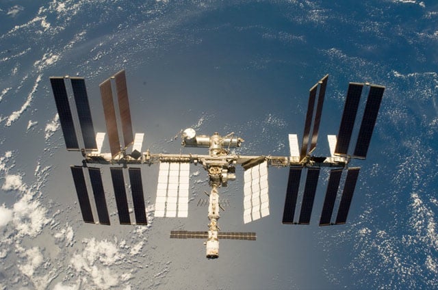 NASA Sets December 8 Deadline for Private Space Station Proposals