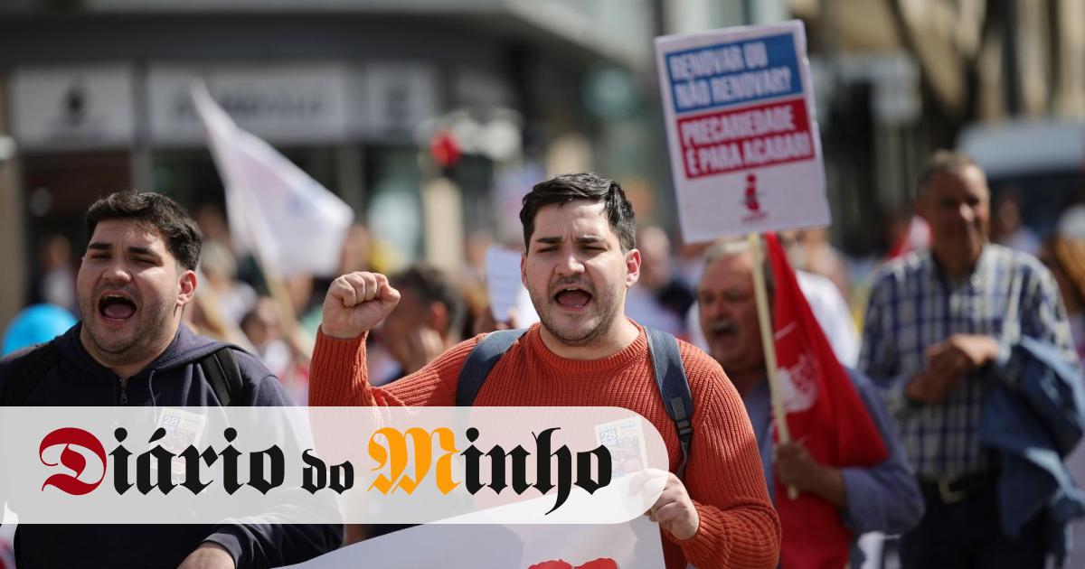 CGTP Protesters March in Lisbon Over Housing and Wages