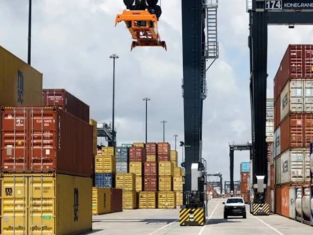 Pakistan Trade Deficit Widens to $10.79 Billion Despite Export Growth