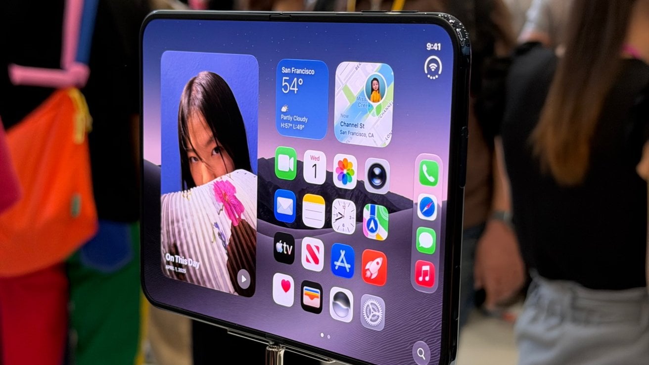 High demand and low stock mean iPhone Duo sells out rapidly
