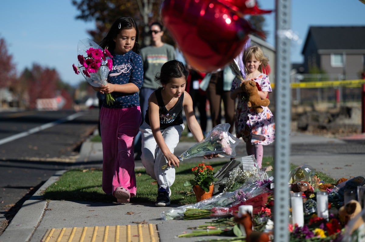 Oregon Teacher Who Tackled School Shooter Speaks of ‘Heartbreaking Tragedy’ - Newsweek