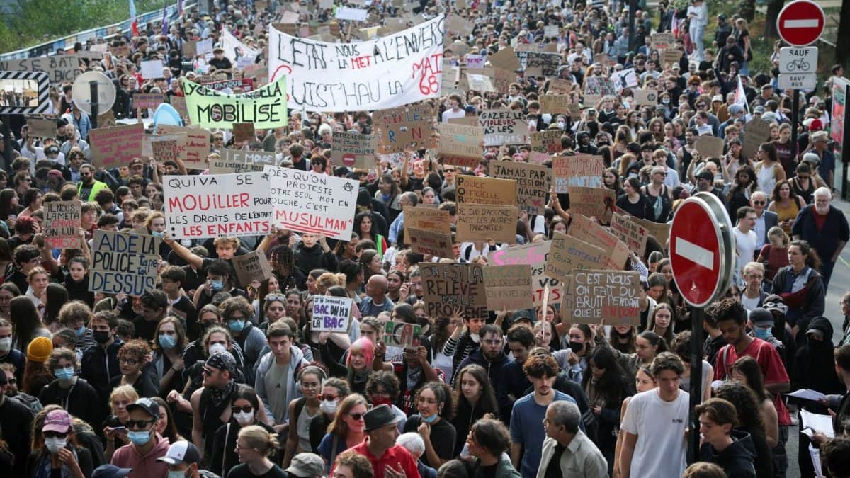 France school protests: How a teen’s severed hand has escalated the student stir