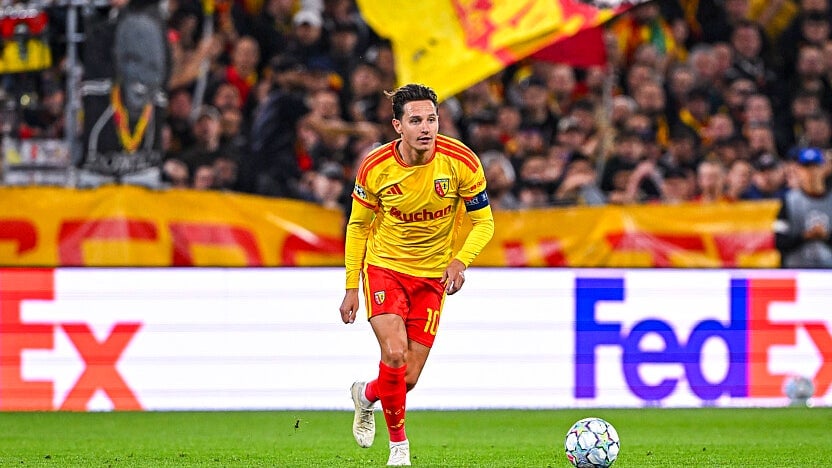 RC Lens Hosts Paris FC in Ligue 1 Eighth Round Clash