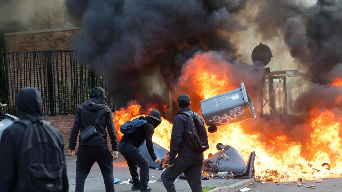 1,949 Arrests Made as French High School Protests Force Closures